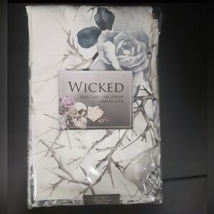 Gothic Skulls Lavendar Eye Thorns Roses Wicked Table Cloth Oblong 60x84"